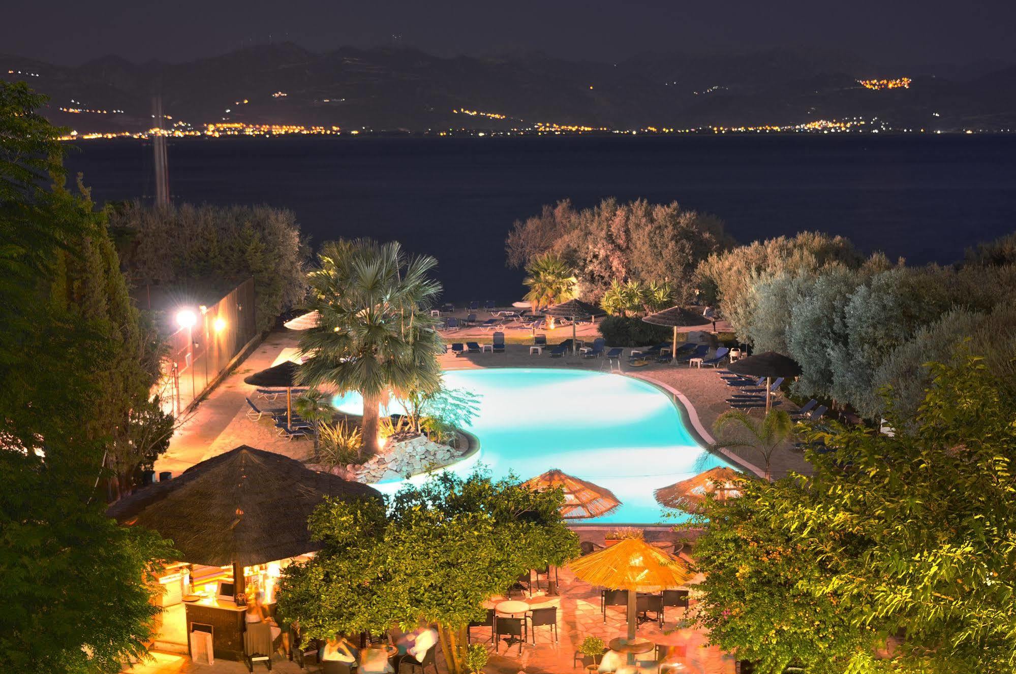 Florida Blue Bay Resort & Spa Psathópirgos Eksteriør billede